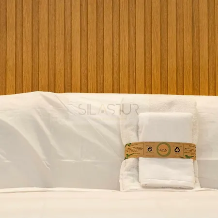 La Cantabrica By Silastur * גיחון